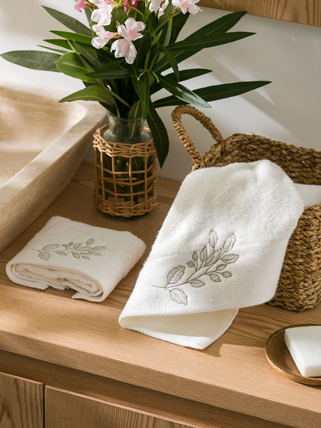 Cotton Embroidered Towel Set 2 Pack