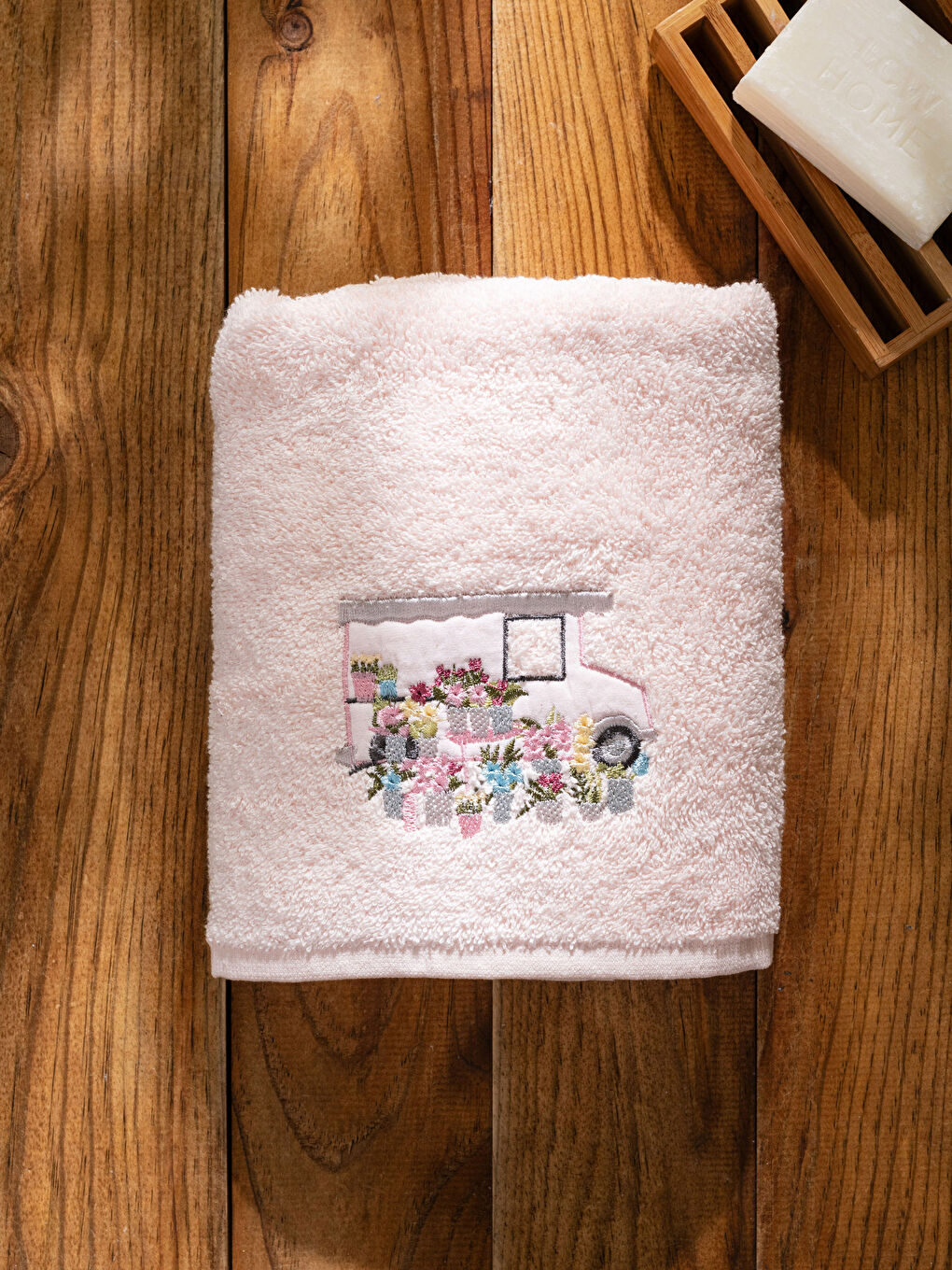 Pembe Nakışlı Pamuklu Yüz Havlusu 50x80 cm-2