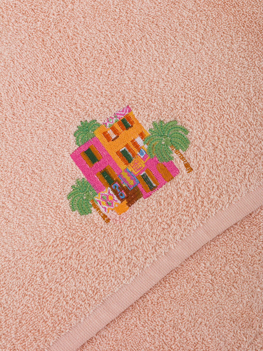 Pembe Nakışlı Pamuklu Yüz Havlusu 50x80 cm-3