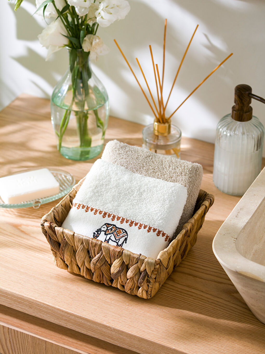 Ekru Fil Nakışlı El Havlusu 2'li 30x50 cm-1