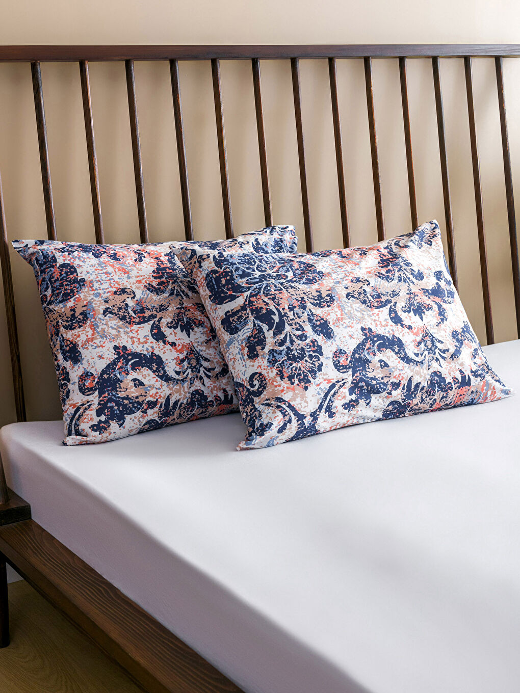 Karışık Desenli Çift Kişilik Nevresim Seti-2