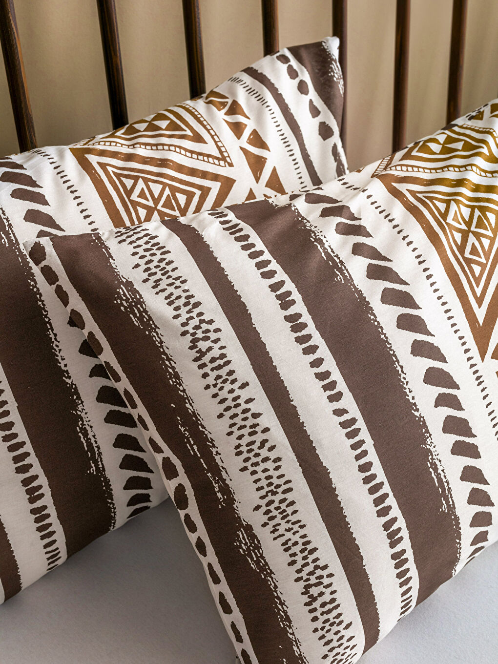 Karışık Desenli Çift Kişilik Nevresim Seti-3