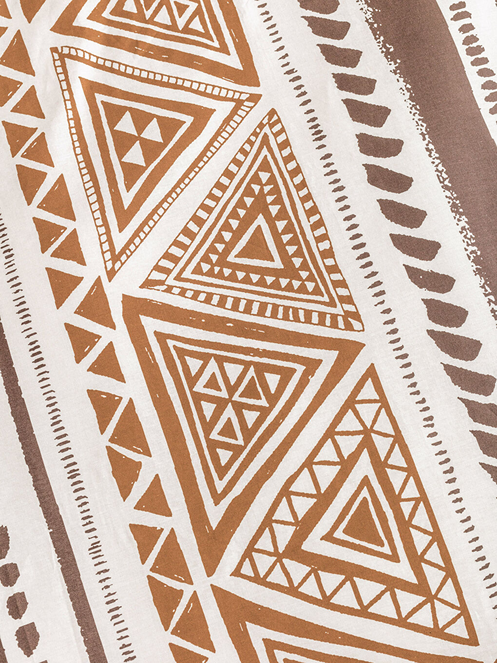 Karışık Desenli Çift Kişilik Nevresim Seti-4