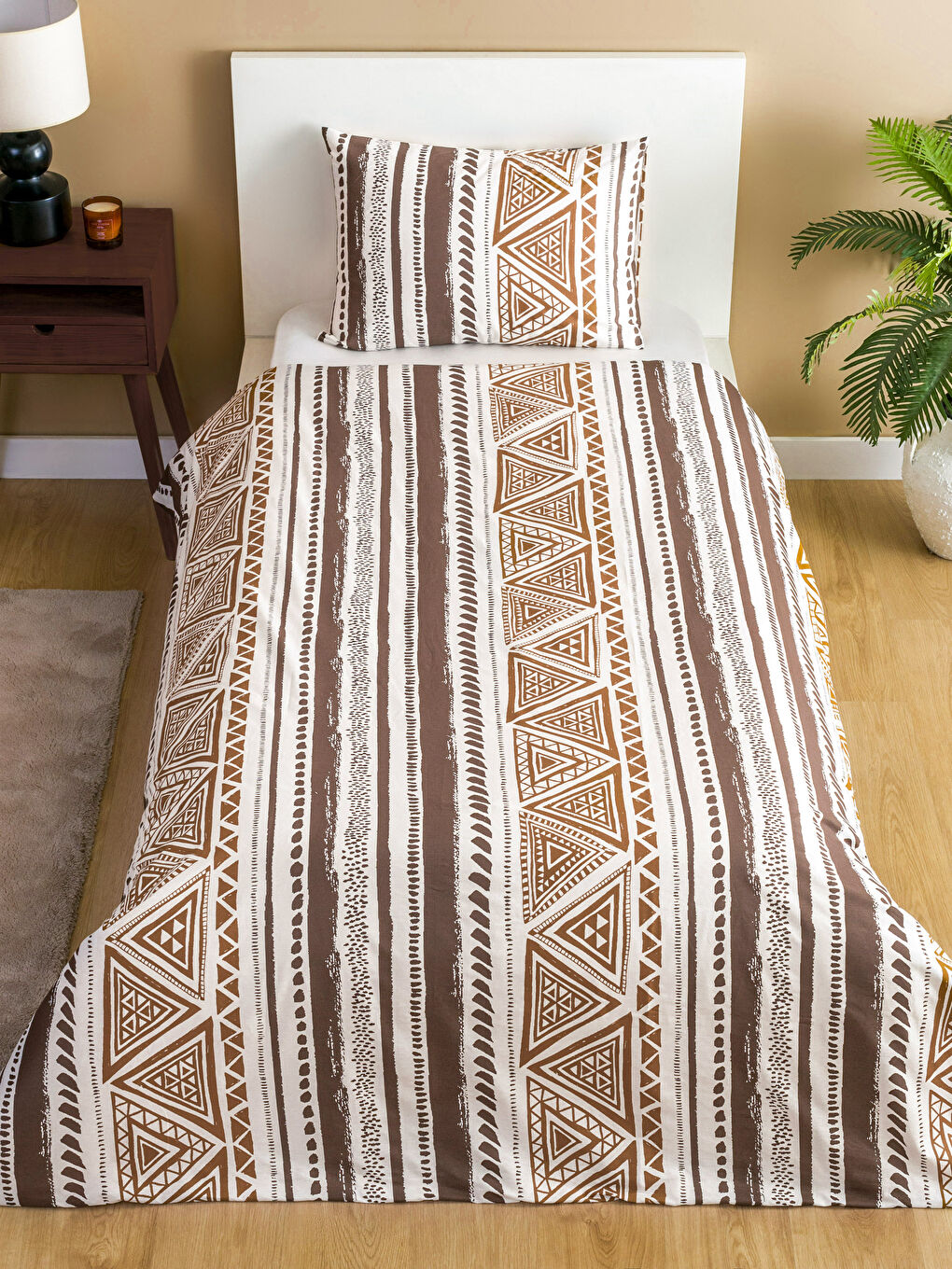 Karışık Desenli Tek Kişilik Nevresim Seti-1