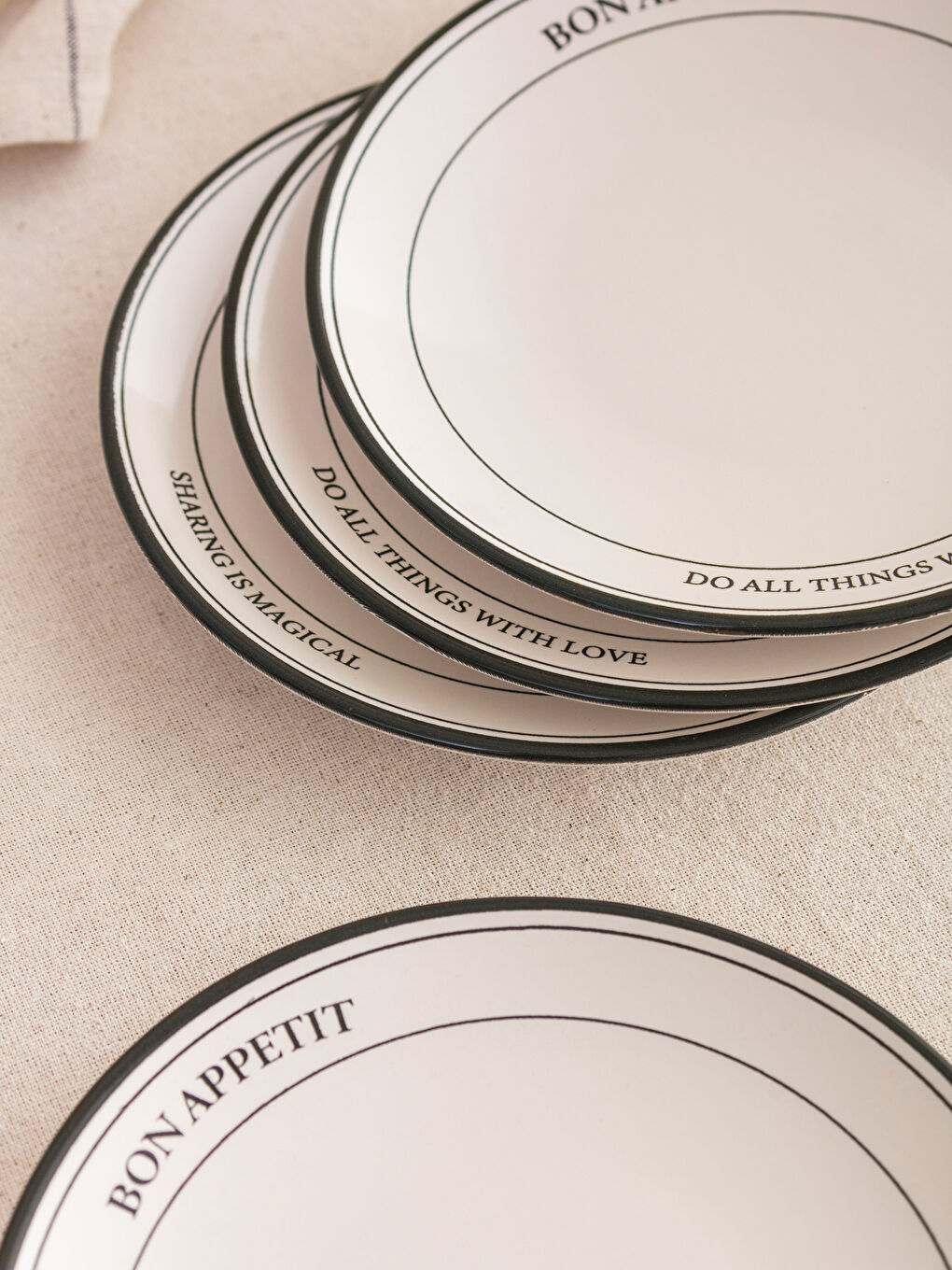Siyah Yazı Baskılı Seramik Pasta Tabağı 4'lü-2