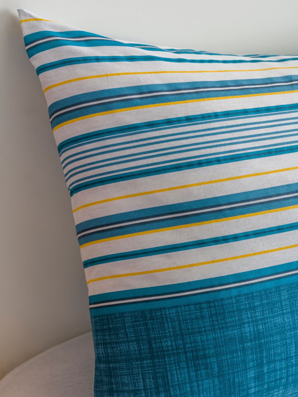 Karışık Desenli Tek Kişilik Nevresim Seti-3