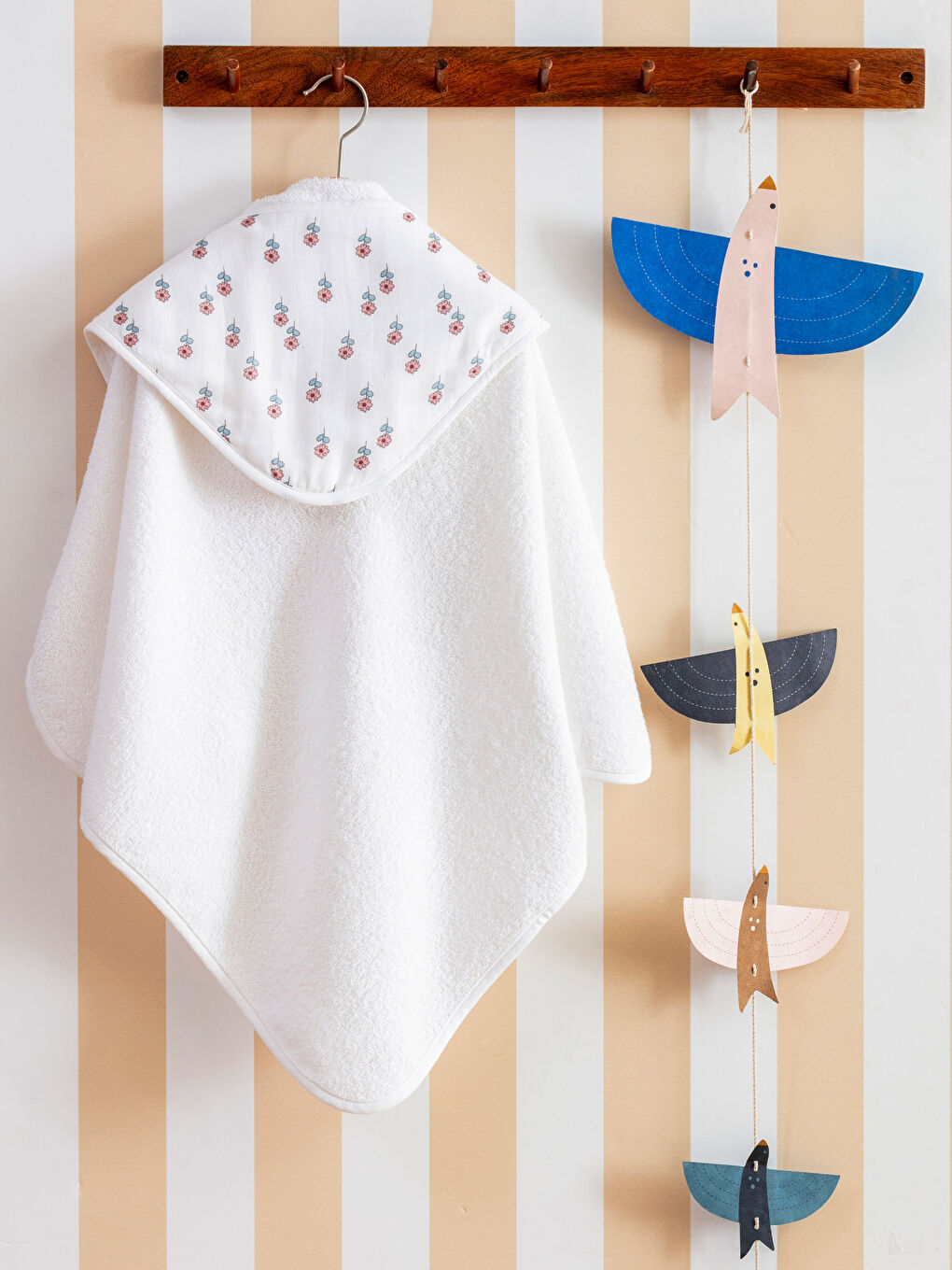 ბუკლე საბავშვო შესახვევი პირსახოცი 75x75 სმ