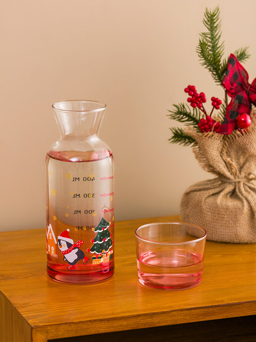 Karışık Yılbaşı Temalı Cam Sürahi 700 ml