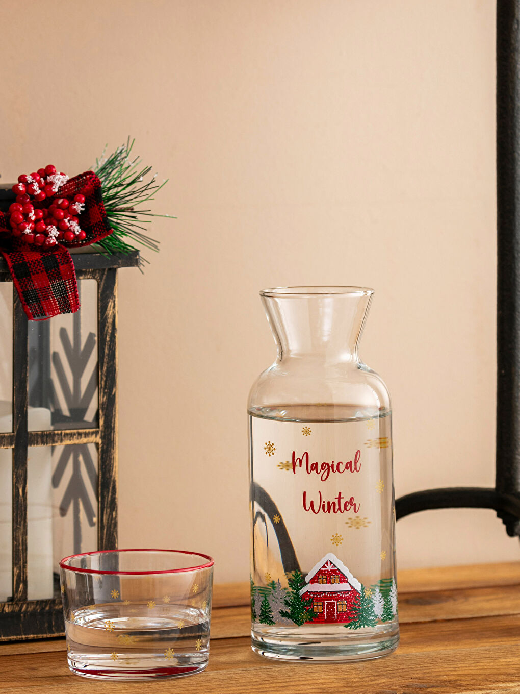 Stakleni bokal sa božićnom tematikom 700 ml