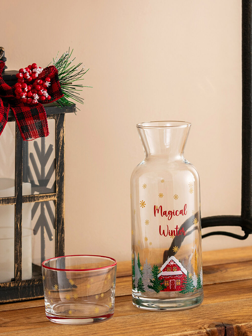 Stakleni bokal sa božićnom tematikom 700 ml-1