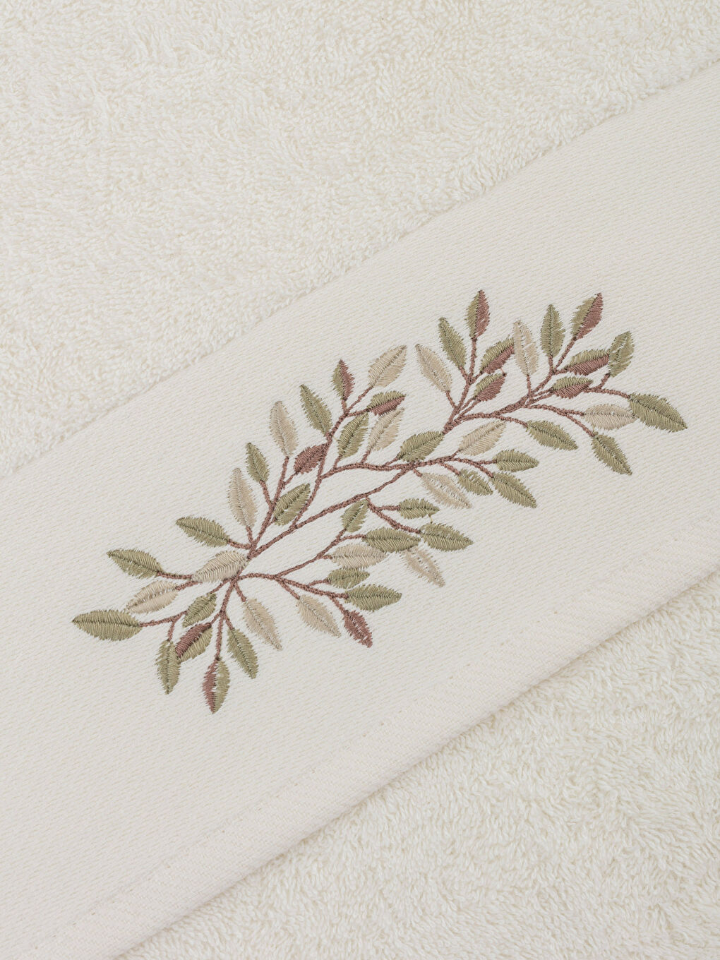 Ekru Nakışlı Pamuklu Yüz Havlusu 50x80 cm-3