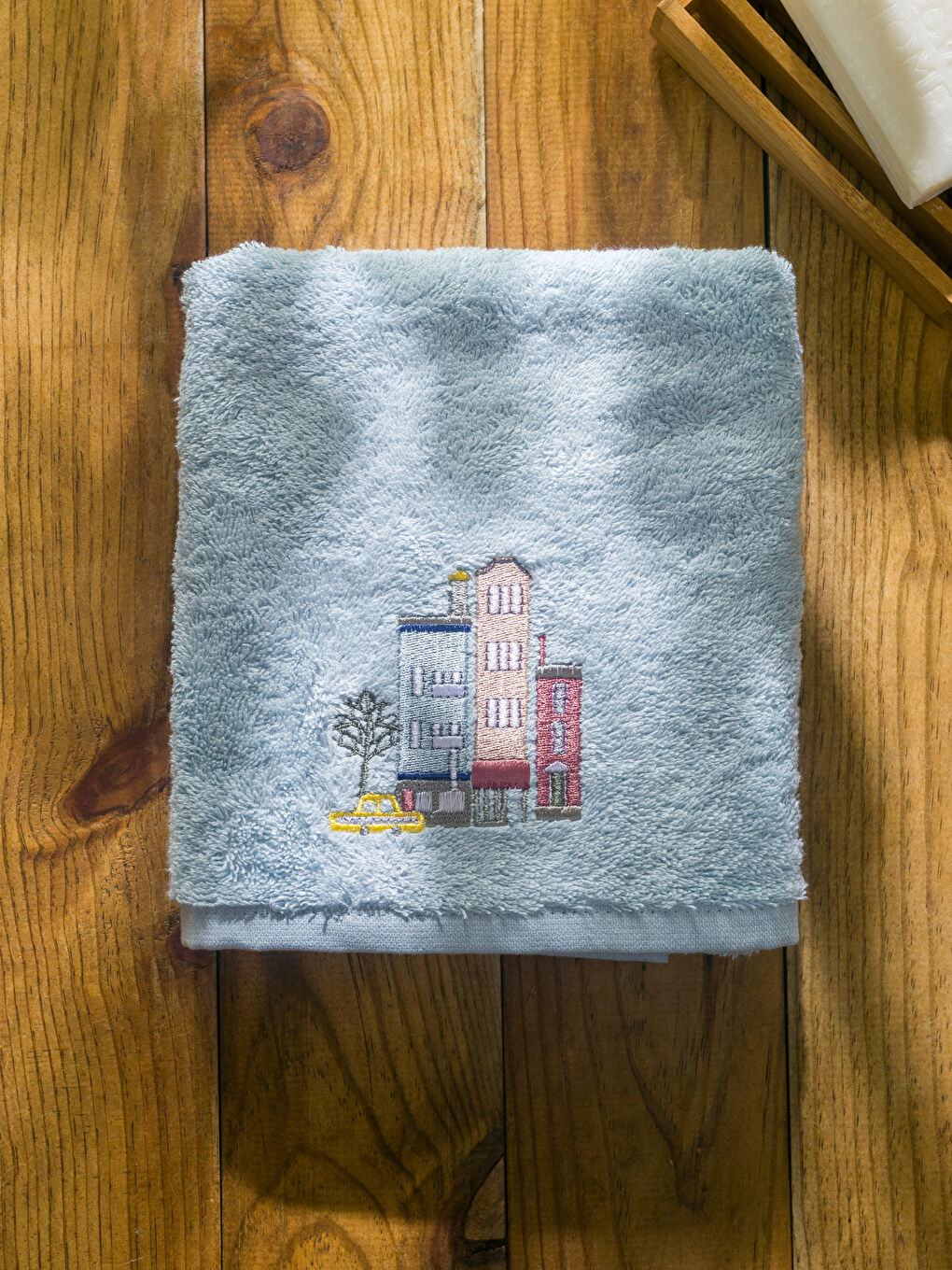 Mavi Nakışlı Yüz Havlusu 50x80 cm-2