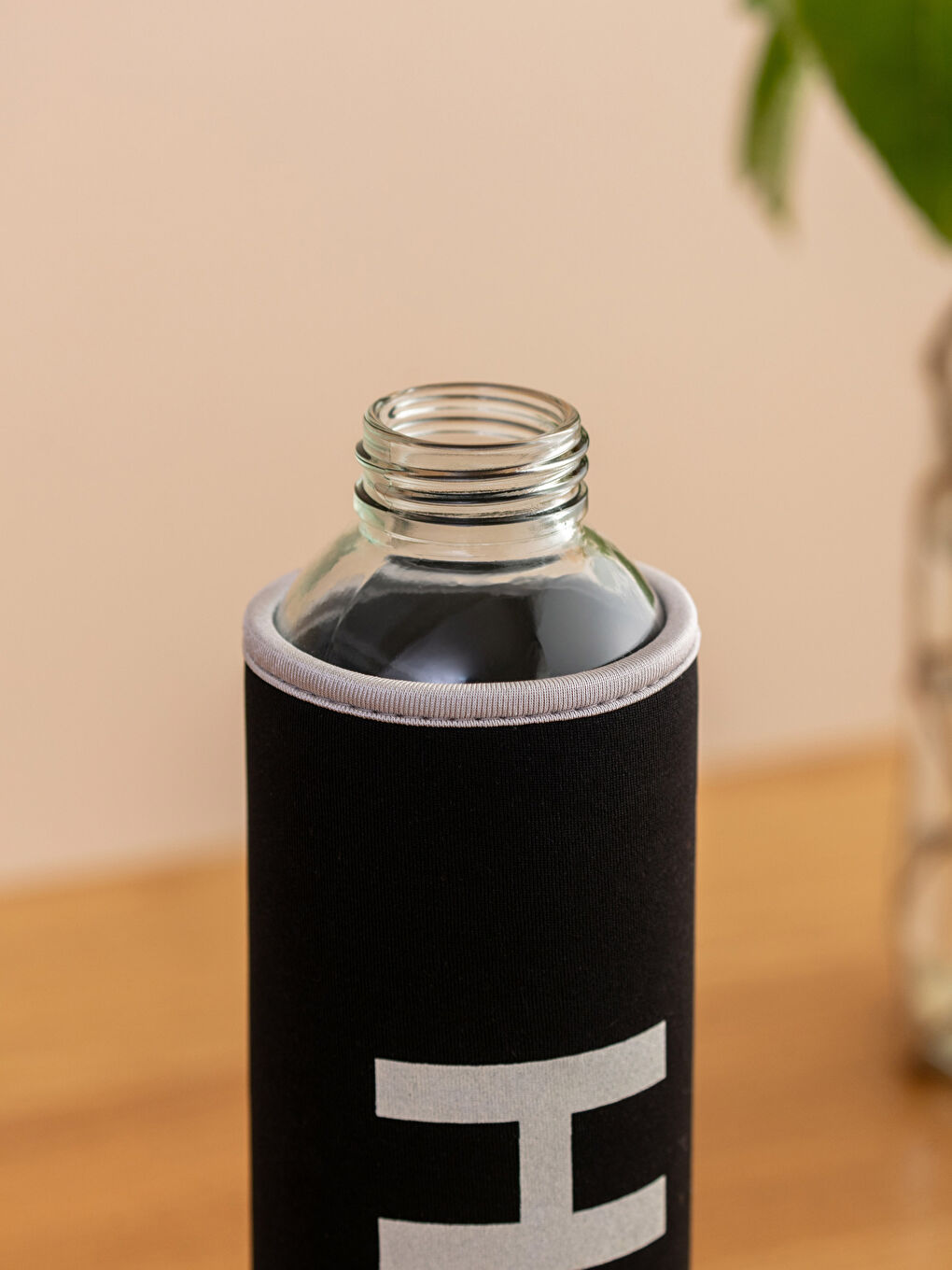 Siyah Yazı Baskılı Cam Matara 750 ml-2