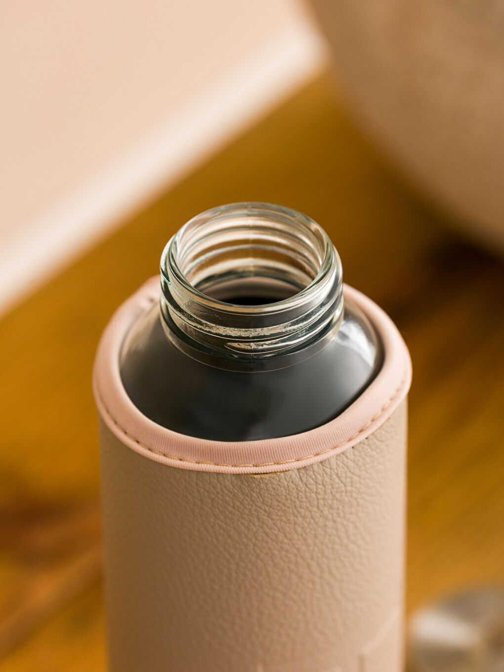 Bej Baskılı Kılıflı Cam Matara 500 ml-2