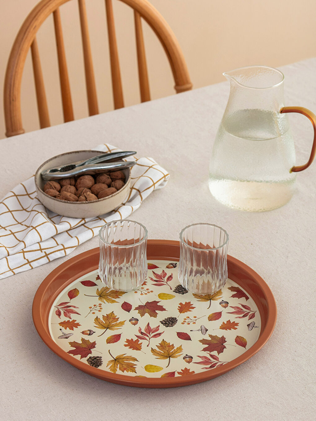 Tavă Metalică cu Model Frunze 33 Cm