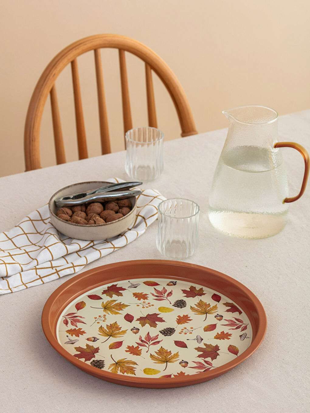 Tavă Metalică cu Model Frunze 33 Cm-1