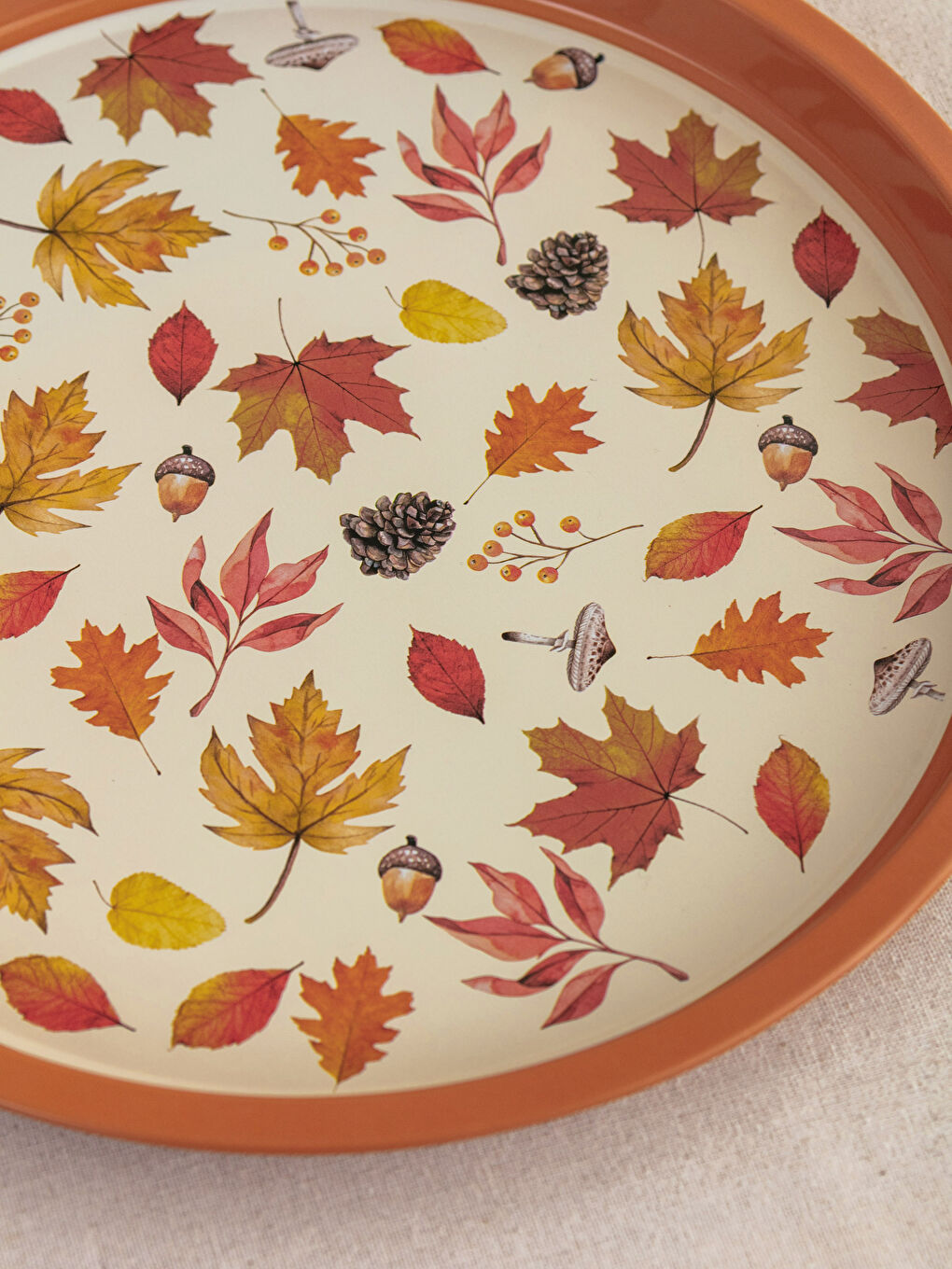 Tavă Metalică cu Model Frunze 33 Cm-2