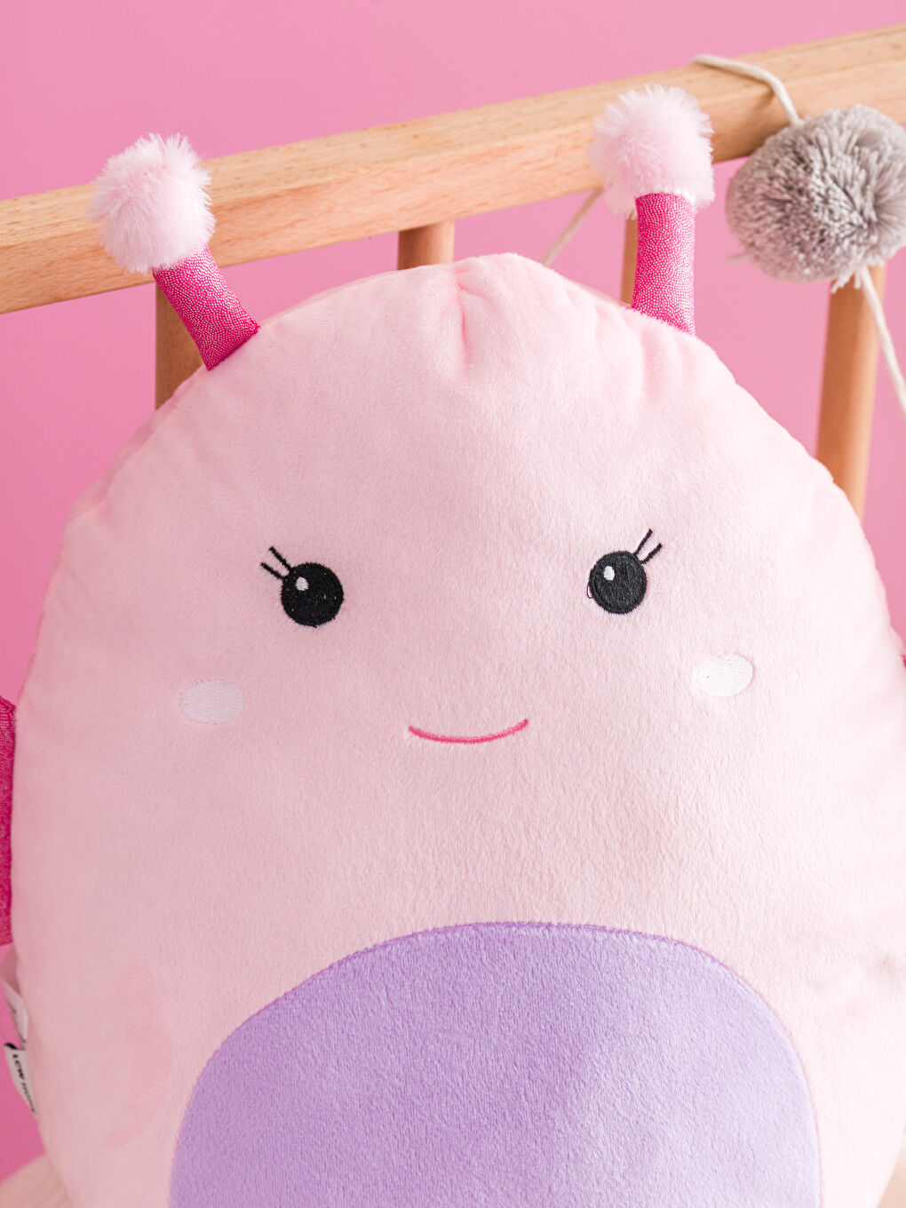 Coussin Bébé Papillon Rembourré en Peluche-1