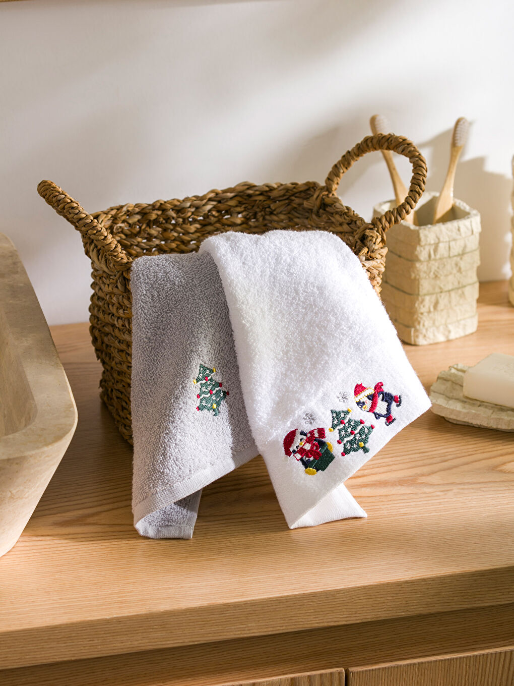 Beyaz Yılbaşı Temalı El Havlusu 2'li 30x50 cm