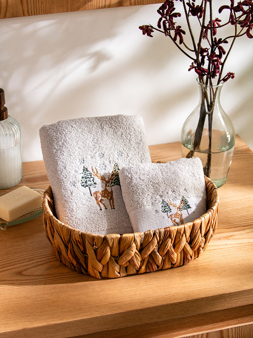 LCW HOME Deer Embroidered Towel Set -W3HF01Z8-SM0