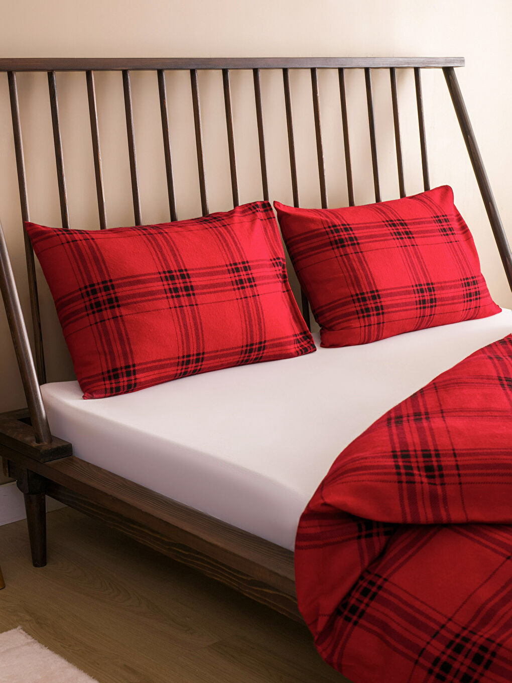 Karışık Desenli Çift Kişilik Nevresim Seti-2