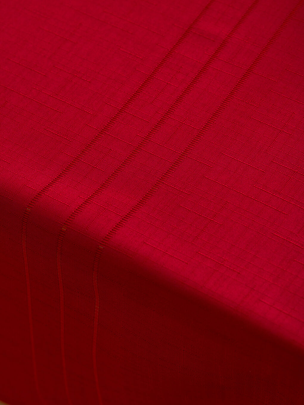 مفرش مائدة مخطط 150x200 سم-2