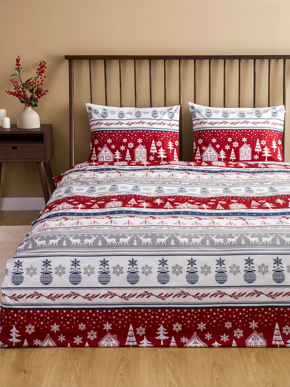 LCW HOME New Year Themed Double-Sided Duvet Cover Set -W3HP24Z8-F9C