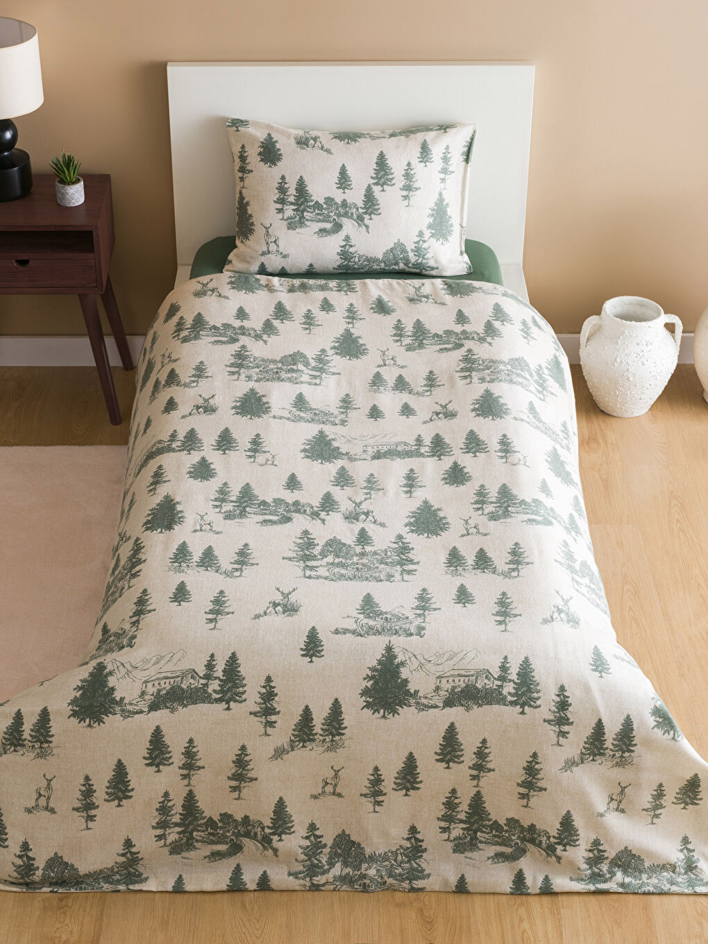 Karışık Desenli Tek Kişilik Nevresim Takımı-1