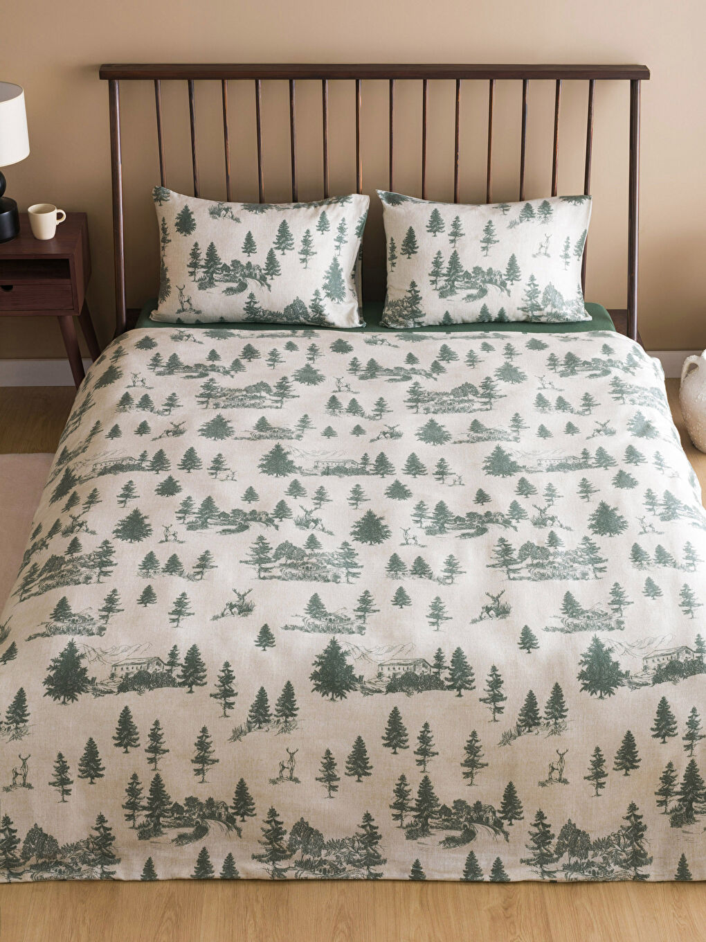 Karışık Desenli Çift Kişilik Nevresim Takımı-1