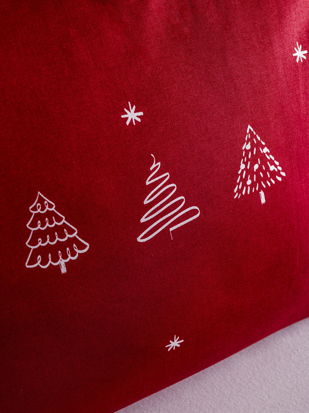 Kırmızı Yılbaşı Temalı Çift Kişilik Nevresim Seti-3