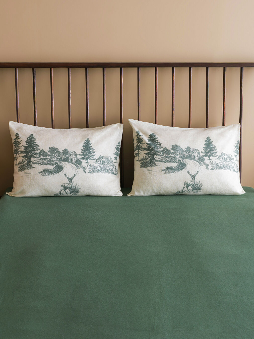 Karışık Ağaç Desenli Yastık Kılıfı 2'li 50x70 cm-1