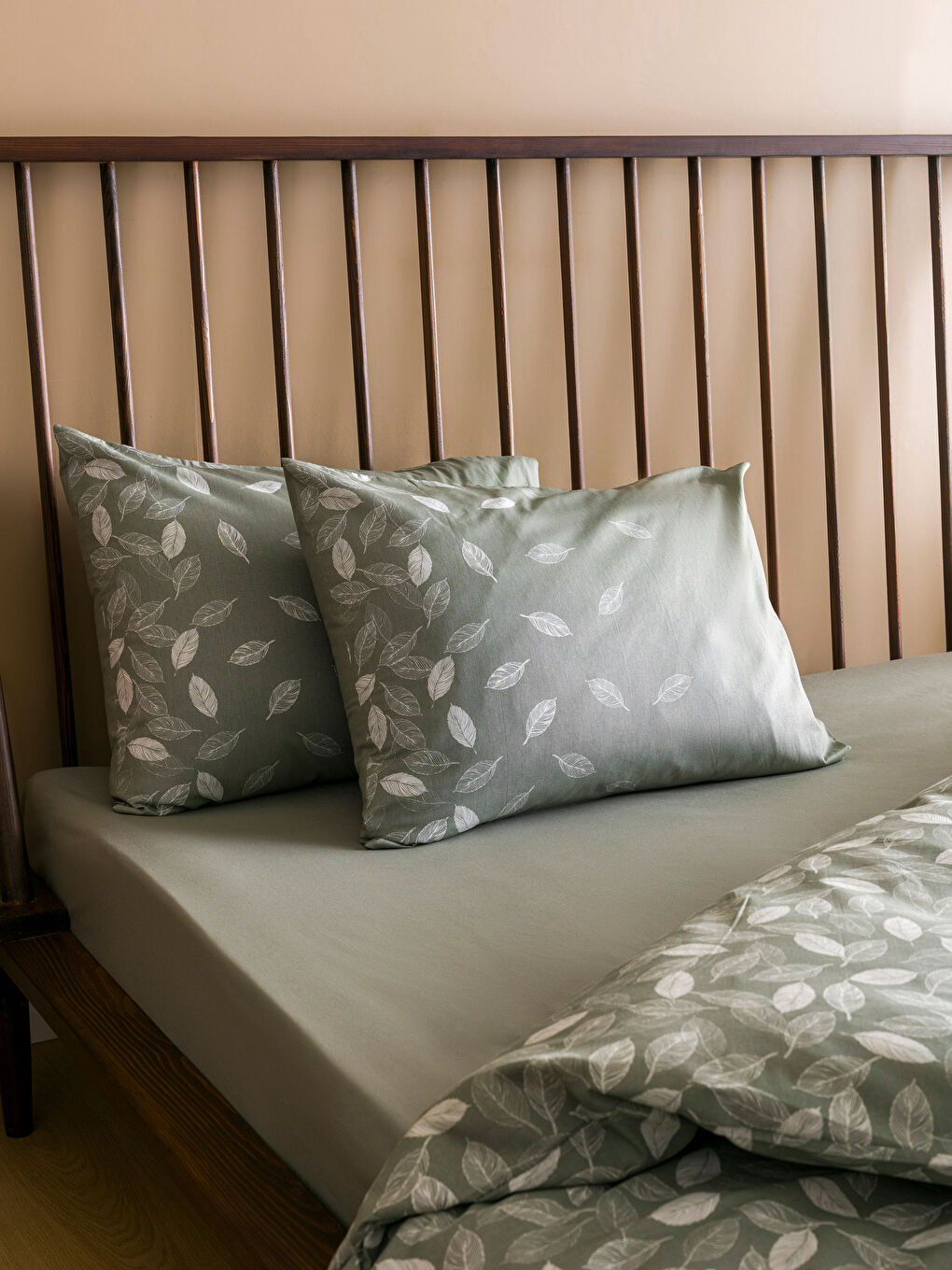 طقم غطاء لحاف مزدوج بنقشة ورق الشجر-2