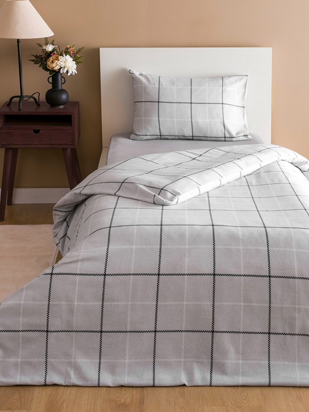 Karışık Desenli Tek Kişilik Nevresim Takımı