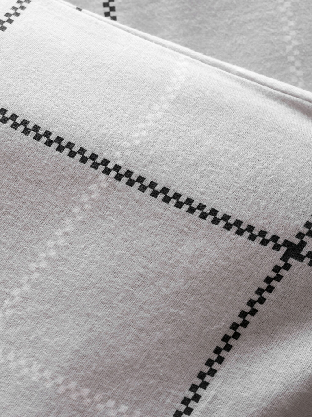 Karışık Desenli Tek Kişilik Nevresim Takımı-5