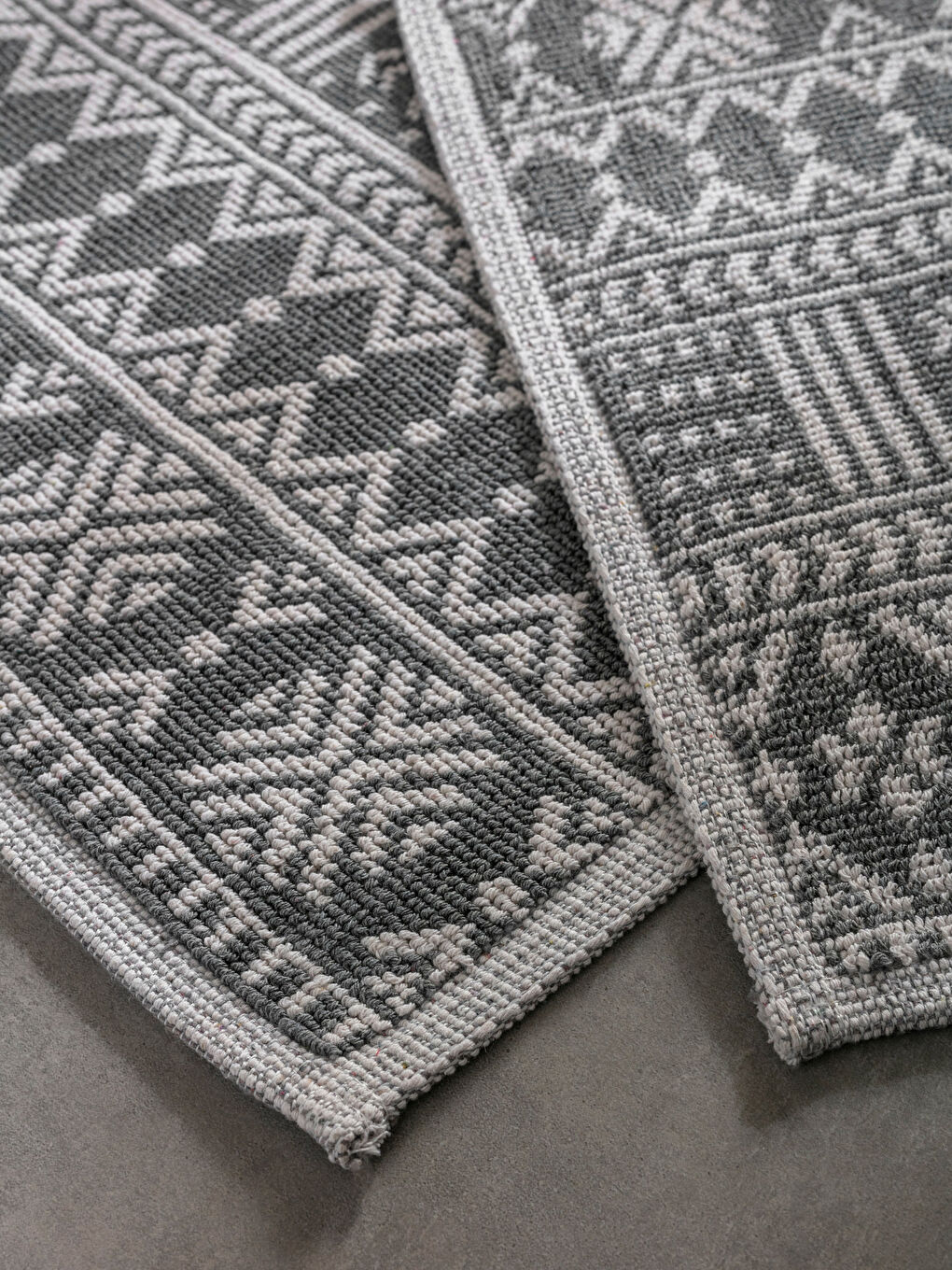 Patterned Bath Mat 2 Pack-1