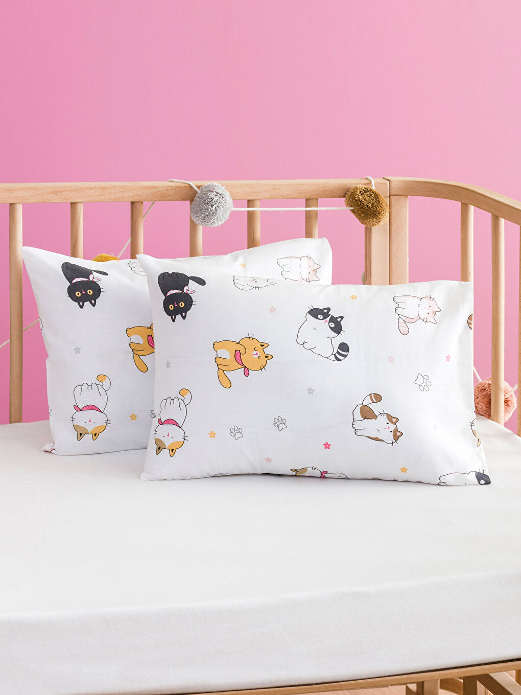 Sarı Baskılı Pamuklu Bebek Yastık Kılıfı 2'li  35x45 cm