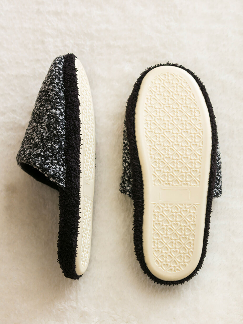 Siyah Desenli Kadın Ev Terliği-3