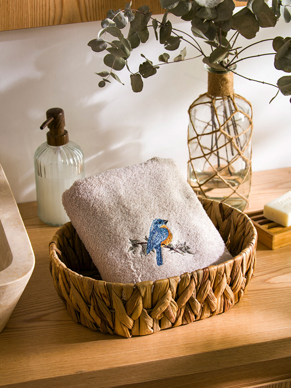 ბამბის მოქარგული სახის პირსახოცი 50x80 სმ-1