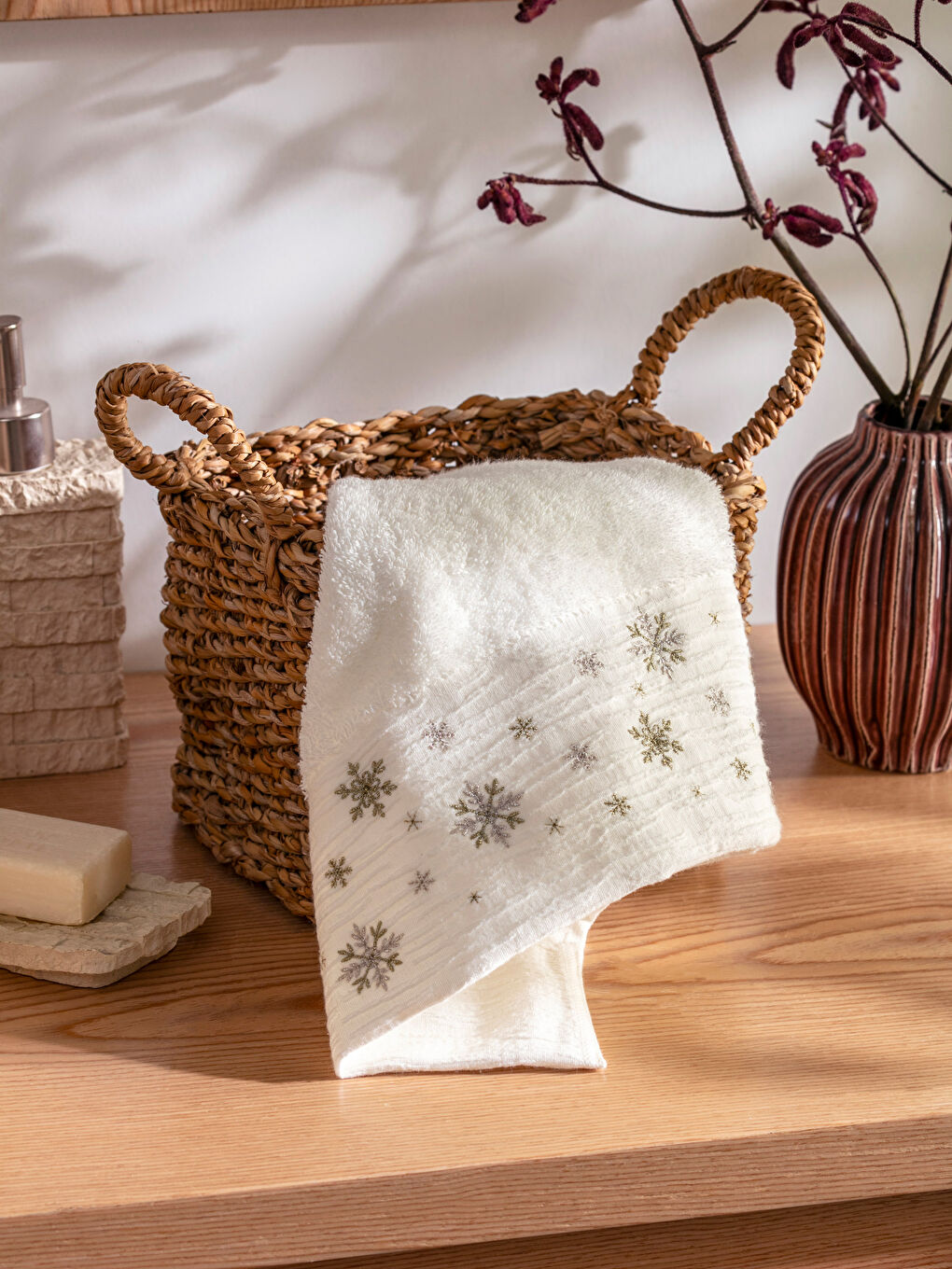 Ekru Yılbaşı Temalı Yüz Havlusu 50x80 cm