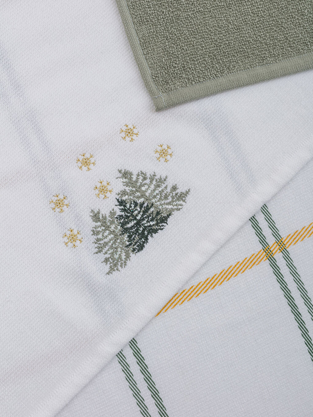 فوطة شاي مْطَرّْز ثلاثة ديال الباكات 40x50 cm-2