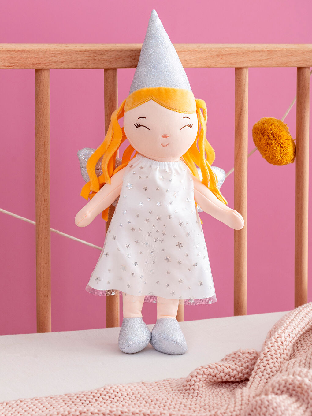 Karışık Pelüş Dolgulu Kız Bebek Kırlent 40 cm