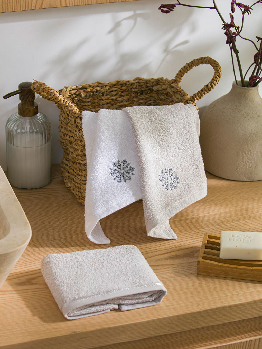 Кестеленген қол орамал 3 бөліктен тұратын 30x50 см