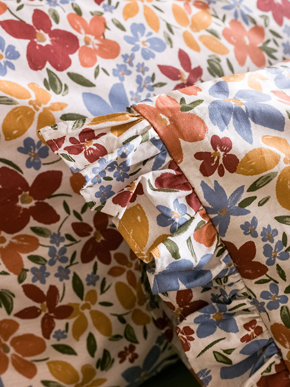 Karışık Çiçek Baskılı Çift Kişilik Nevresim Takımı-3