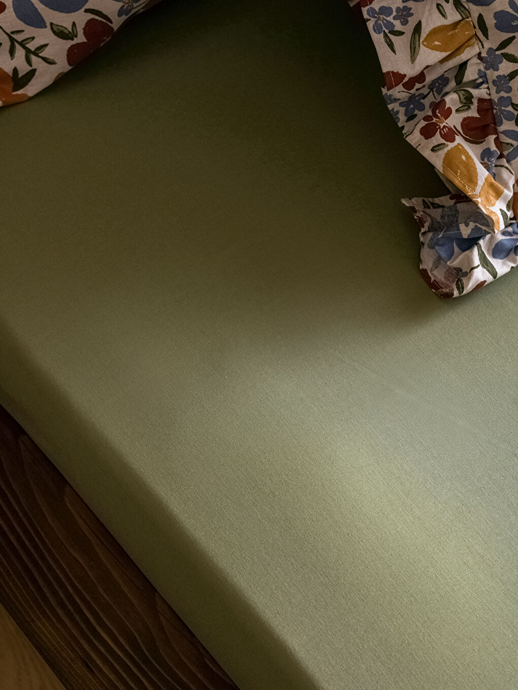 Karışık Çiçek Baskılı Çift Kişilik Nevresim Takımı-4