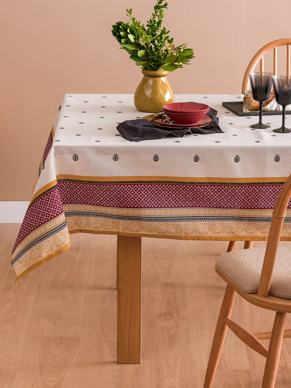 LCW HOME Karışık Baskılı Desenli Masa Örtüsü 150x200 Cm - 1