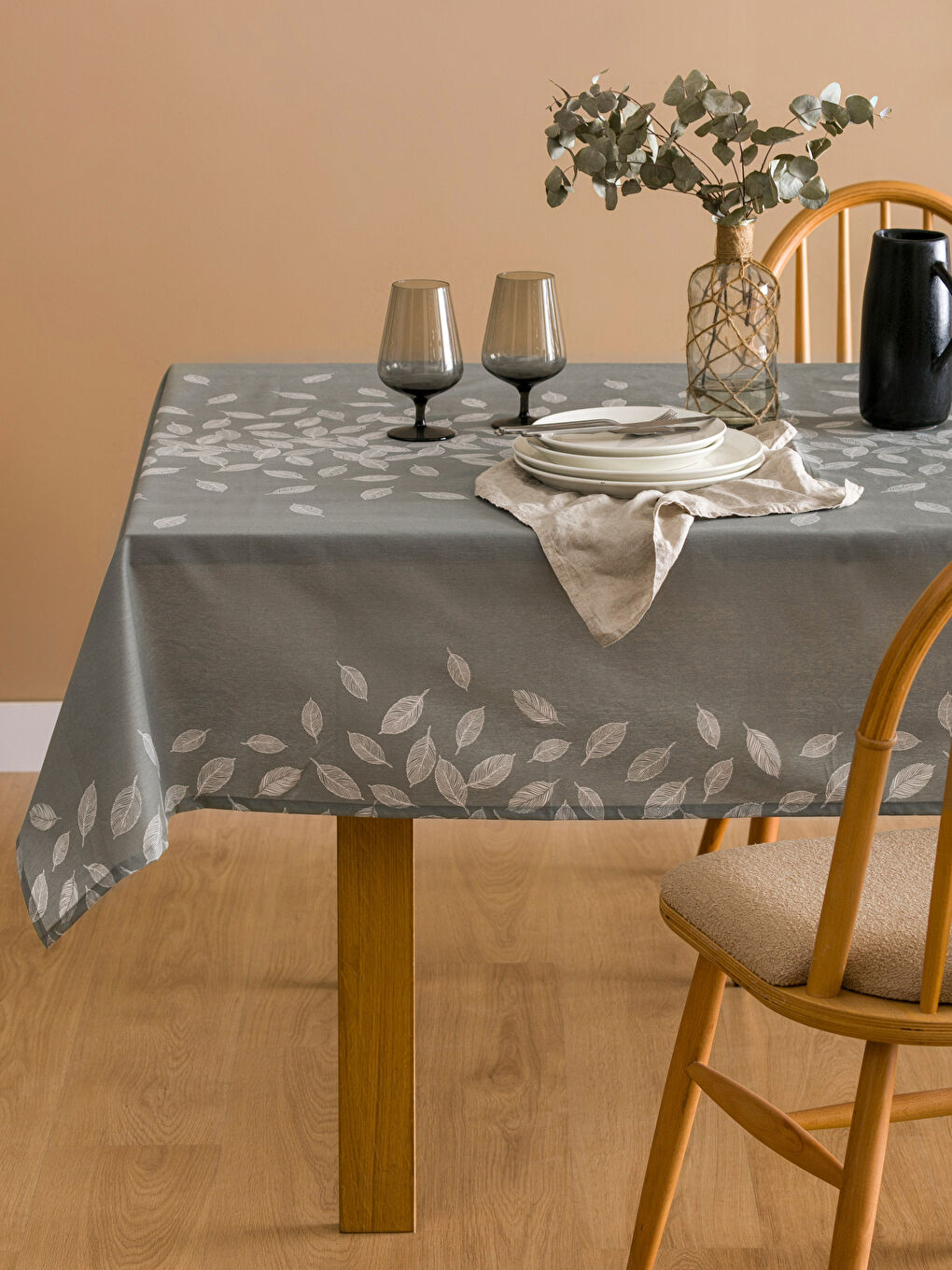 ფოთლის ნიმუშიანი სუფრის ტილო 150x200 სმ-1