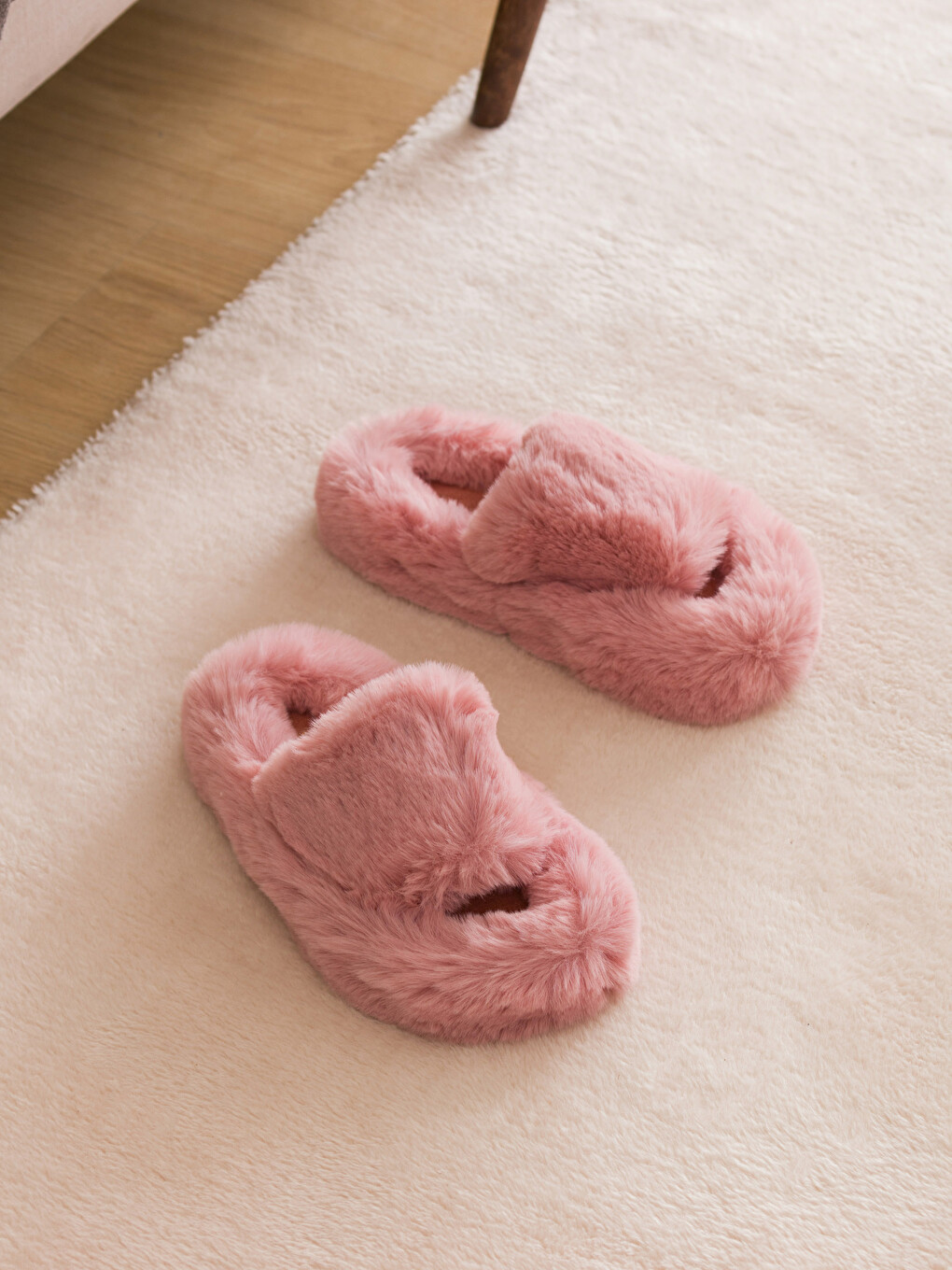 Single Band Plush Women's House Slippers-1