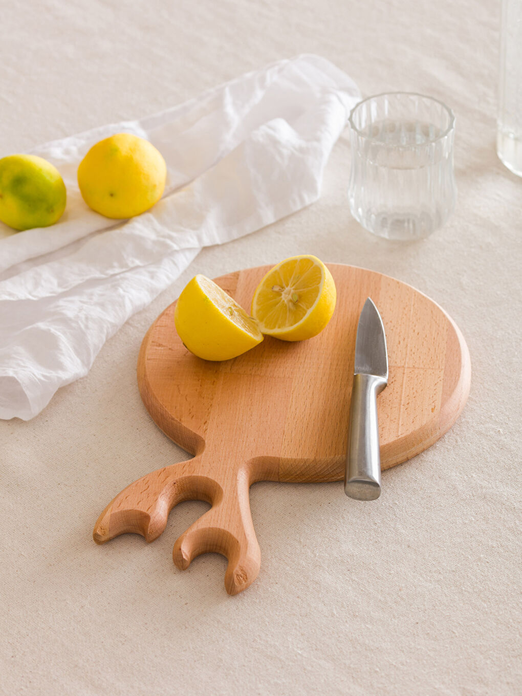 Kahverengi Geyik Figürlü Kesme Tahtası 31 cm