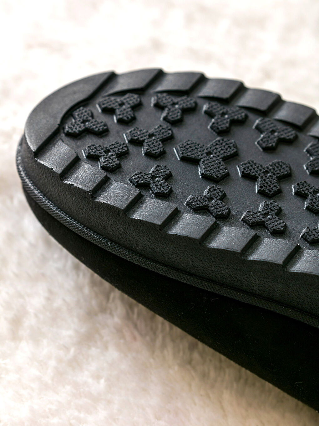 Siyah Önü Kapalı Süet Kadın Ev Terliği-4