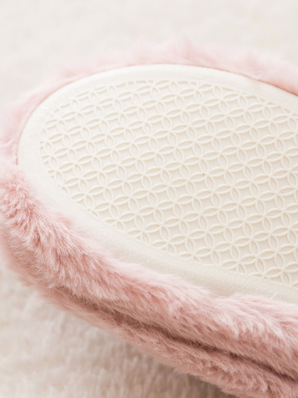 Lcw Home Pantoufles d'Intérieur pour Femmes en Peluche Brodées Chat -W48738Z8-VHG